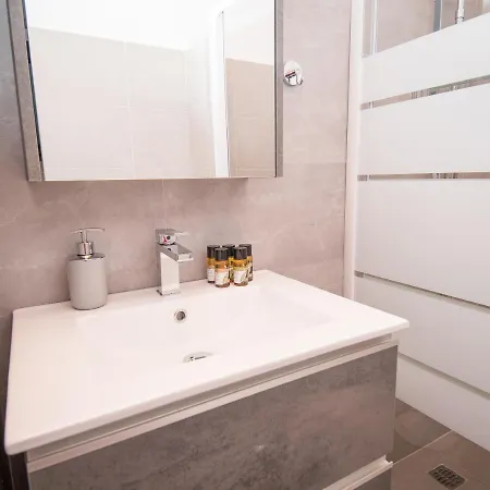 Blue Sea View Prime Apartment, Apartament