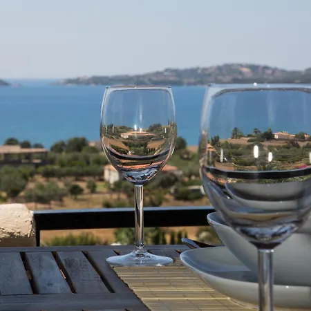 Blue Sea View Prime Apartment, Daire Porto Heli