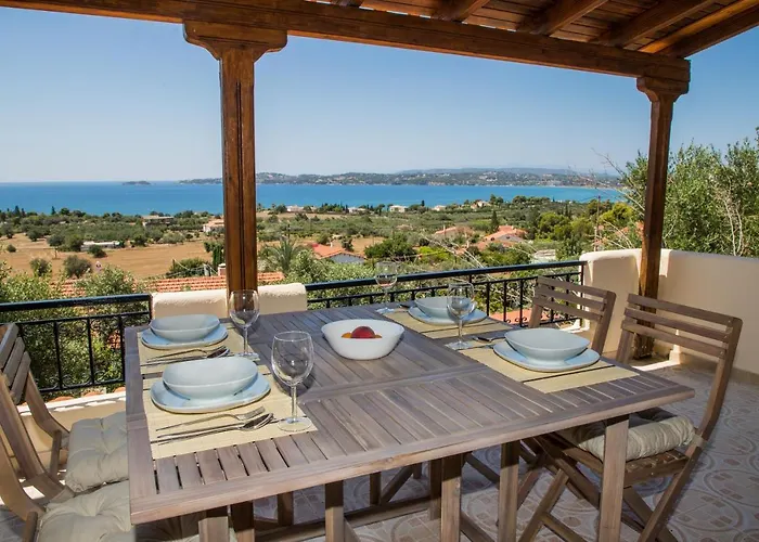 Blue Sea View Prime Apartment, *