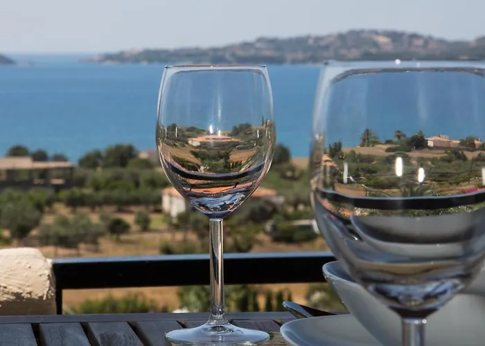 Blue Sea View Prime Apartment, Daire Porto Heli