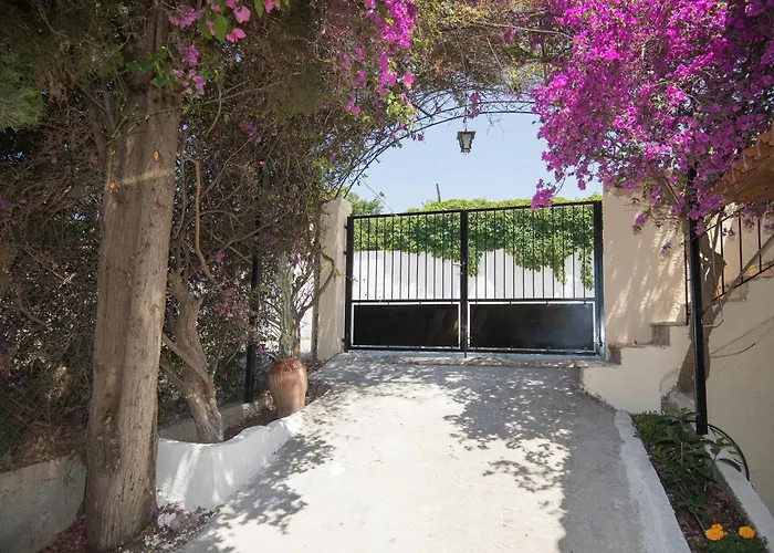 Daire Blue Sea View Prime Apartment,